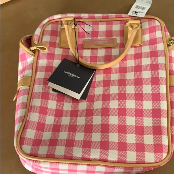 Liz Claiborne Handbags - NWT Liz Claiborne laptop case / tote pretty PINK